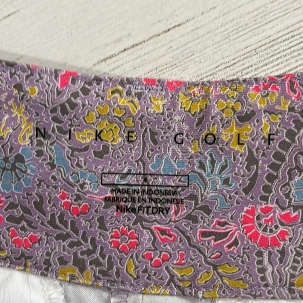 Nike Golf Lavender Paisley Print Bermuda Shorts Size 4 - Picture 7 of 12